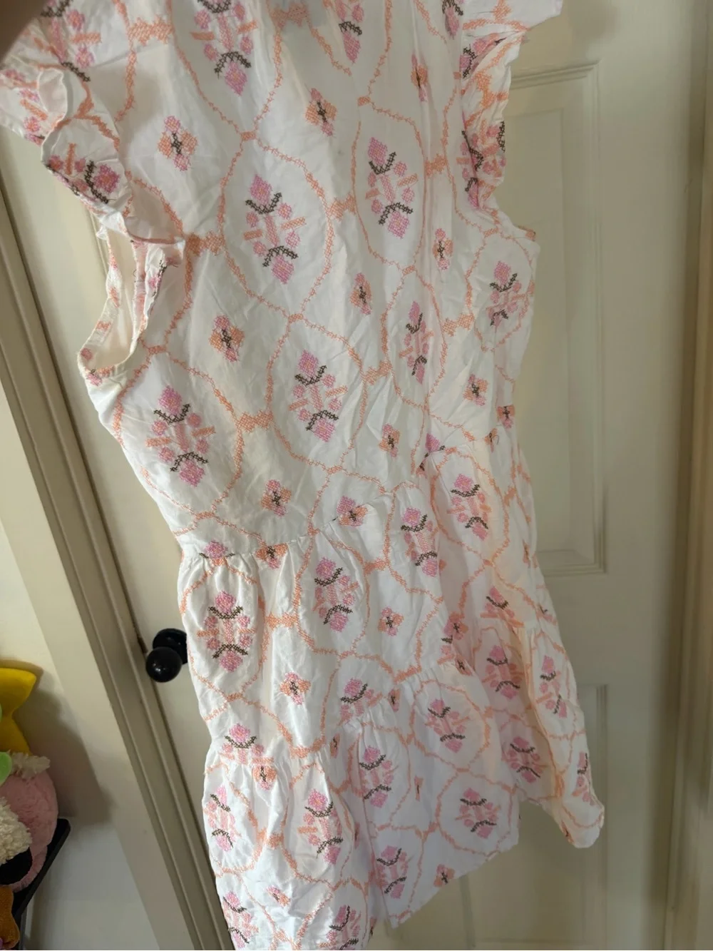 Lea flattering neck